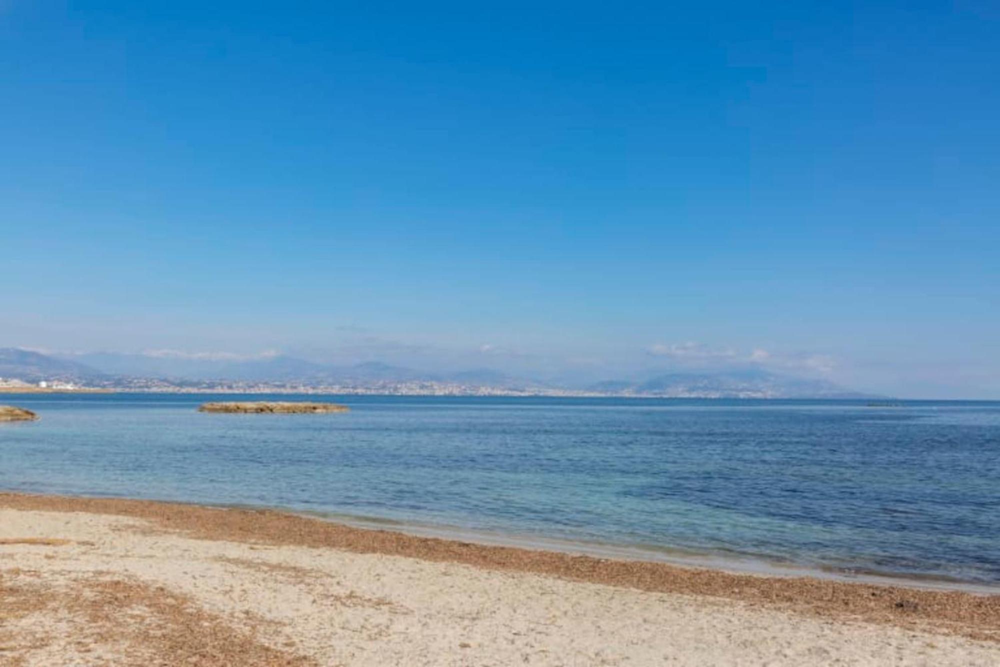 Cap D'antibes 2 Bdr With Parking Swimming Pool And Ac Appartamento Antibes