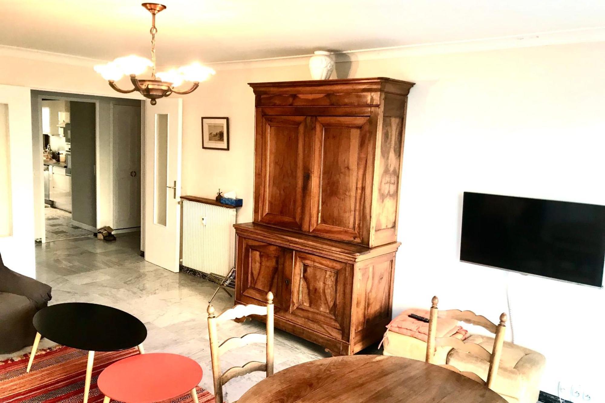 Cap D'antibes 2 Bdr With Parking Swimming Pool And Ac Appartamento