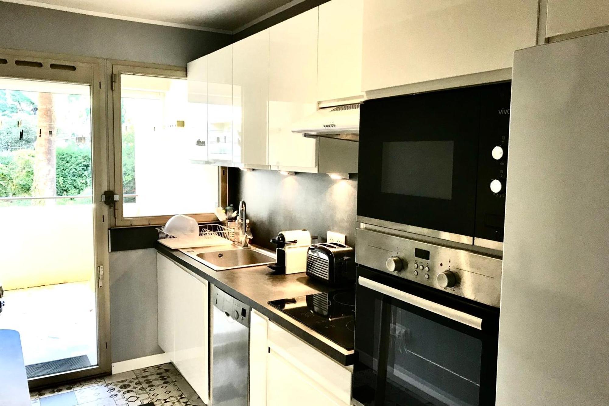 Appartamento Cap D'antibes 2 Bdr With Parking Swimming Pool And Ac